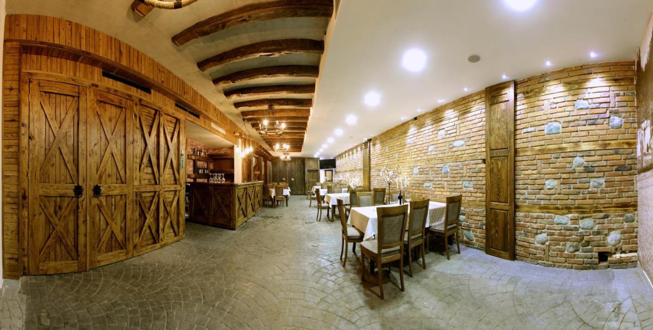 Hotel Happy Gjakova Экстерьер фото